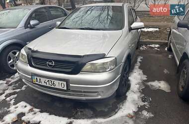 Седан Opel Astra 2003 в Киеве