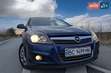 Универсал Opel Astra 2010 в Меденичах