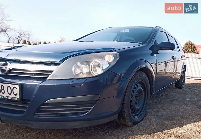 Универсал Opel Astra 2006 в Ивано-Франковске