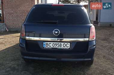Универсал Opel Astra 2006 в 