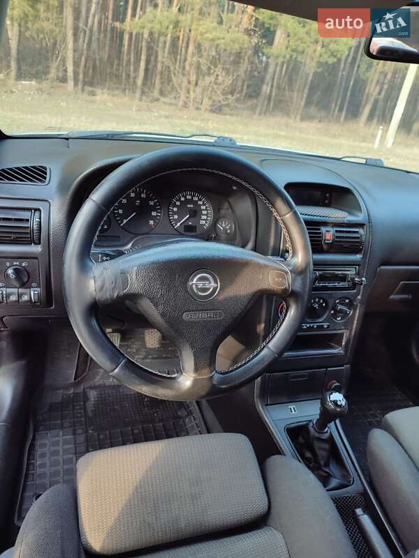 Седан Opel Astra 2007 в Киеве