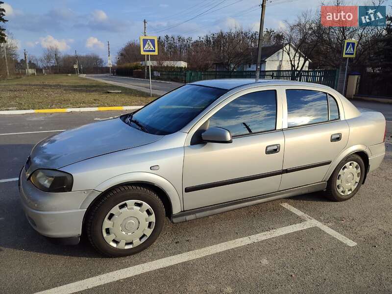 Седан Opel Astra 2007 в Киеве
