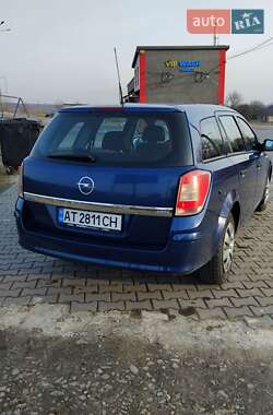 Універсал Opel Astra 2010 в 