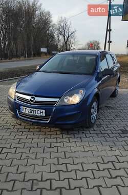 Універсал Opel Astra 2010 в 