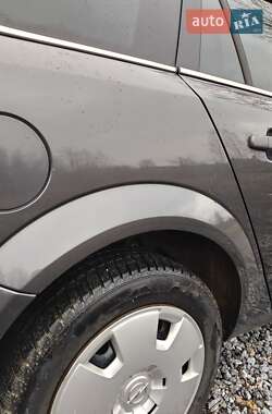 Универсал Opel Astra 2010 в 