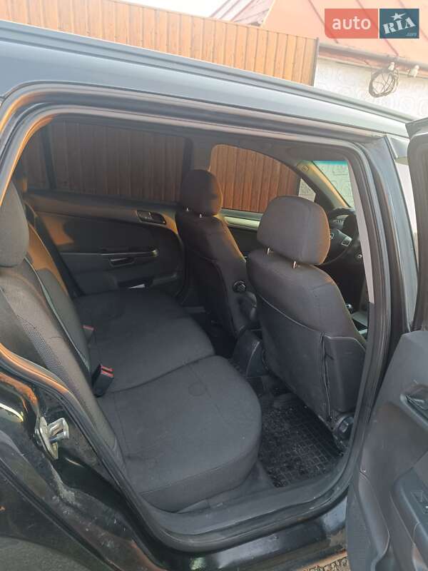 Универсал Opel Astra 2008 в Долинской