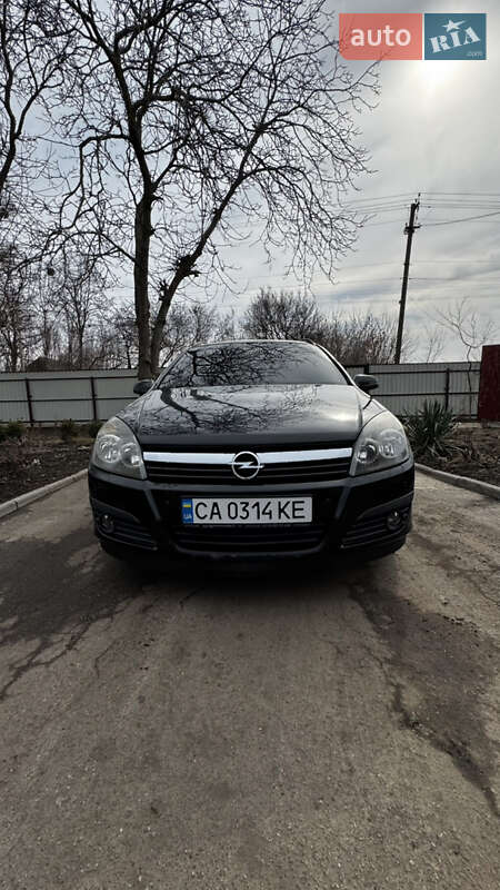 Універсал Opel Astra 2006 в В’язівоку