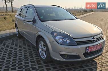 Універсал Opel Astra 2005 в Коломиї