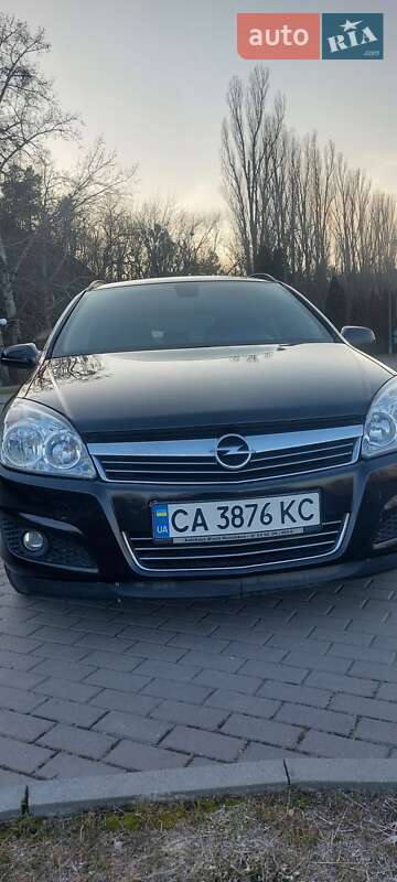 Универсал Opel Astra 2007 в 