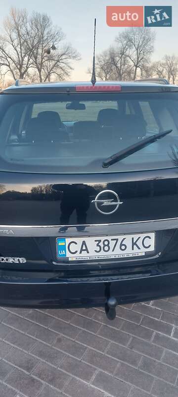 Універсал Opel Astra 2007 в Каневі