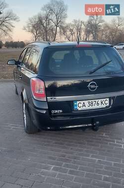 Универсал Opel Astra 2007 в 