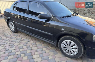 Седан Opel Astra 2006 в Бережанах