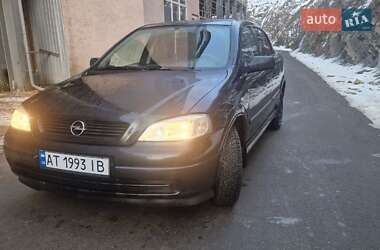 Седан Opel Astra 2007 в Буковеле