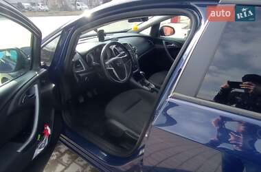 Универсал Opel Astra 2013 в Дрогобыче
