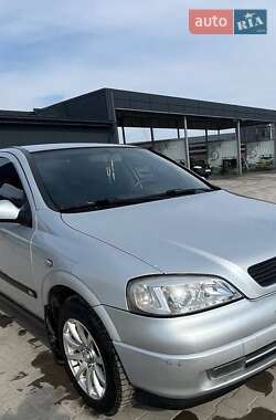 Седан Opel Astra 2003 в Тернополе