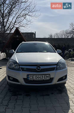 Универсал Opel Astra 2010 в Черновцах