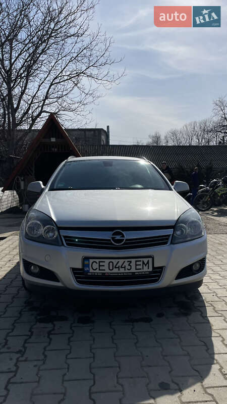 Универсал Opel Astra 2010 в 