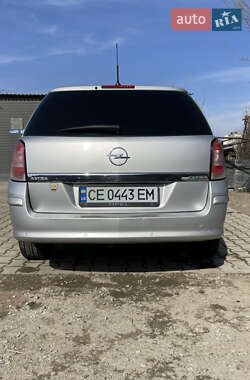 Универсал Opel Astra 2010 в 