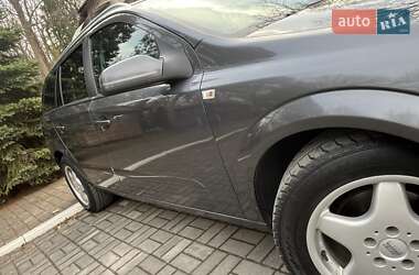 Универсал Opel Astra 2009 в Дрогобыче