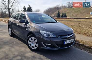 Универсал Opel Astra 2013 в Чернигове