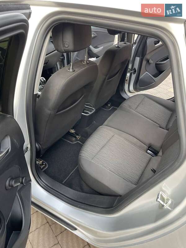 Универсал Opel Astra 2012 в Трускавце