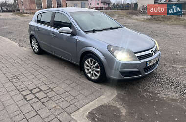 Хэтчбек Opel Astra 2005 в Камне-Каширском