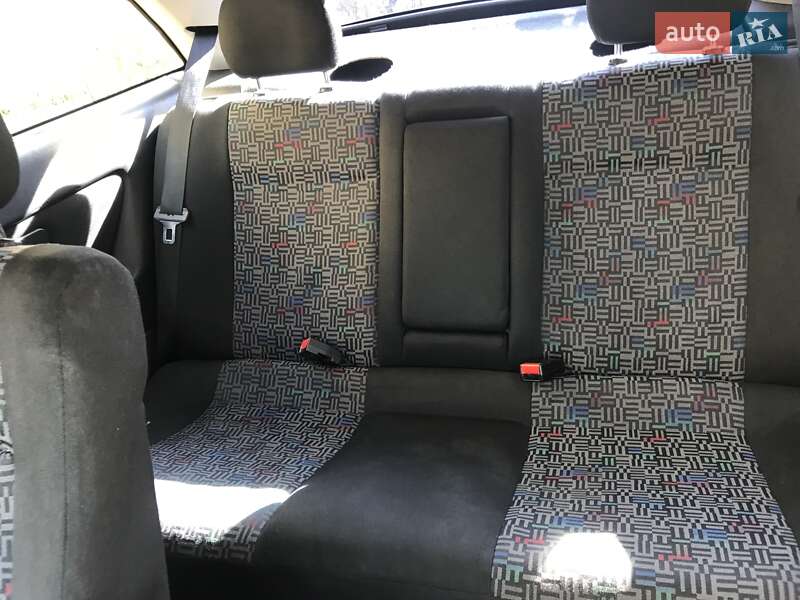 Хетчбек Opel Astra 1998 в Ірпені