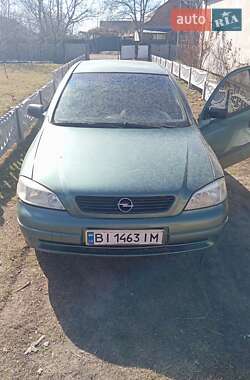 Седан Opel Astra 2006 в Лубнах