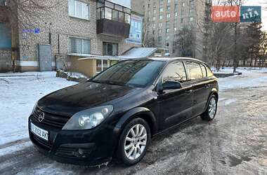 Хетчбек Opel Astra 2004 в 