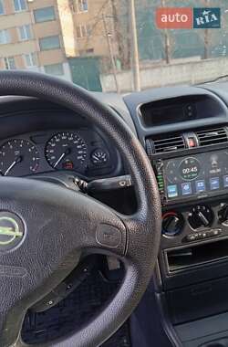 Седан Opel Astra 1998 в 