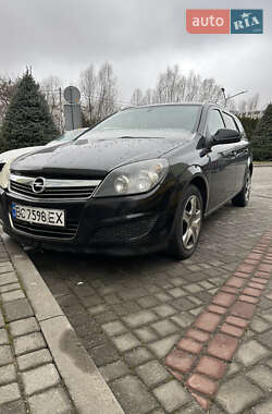Универсал Opel Astra 2010 в 