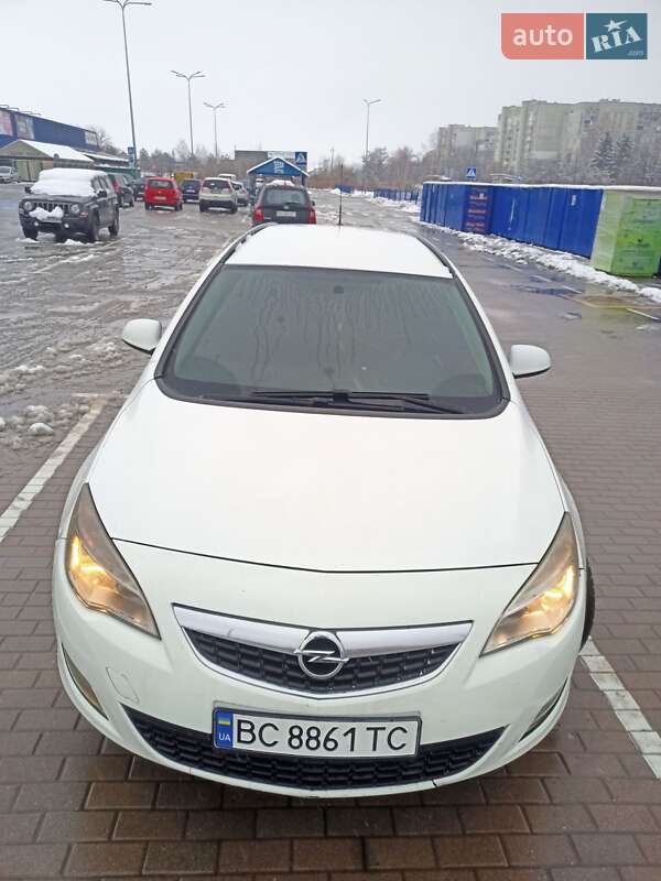 Універсал Opel Astra 2012 в Дрогобичі фото 2 Універсал Opel Astra 2012 в Дрогобичі
