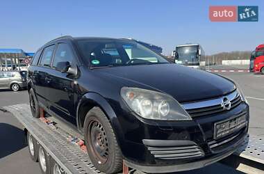 Универсал Opel Astra 2005 в Нововолынске