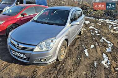 Хэтчбек Opel Astra 2008 в 