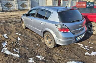 Хэтчбек Opel Astra 2008 в 