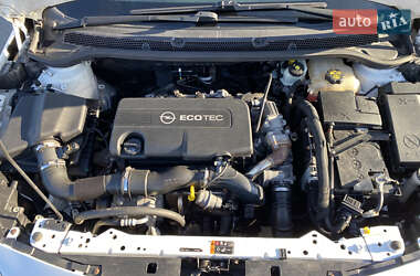 Универсал Opel Astra 2011 в 