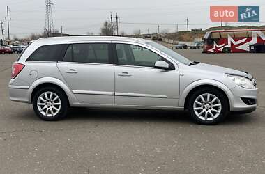 Универсал Opel Astra 2007 в 