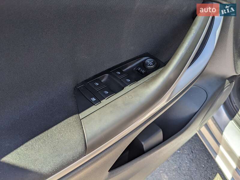 Универсал Opel Astra 2018 в Киеве фото 19 Универсал Opel Astra 2018 в Киеве