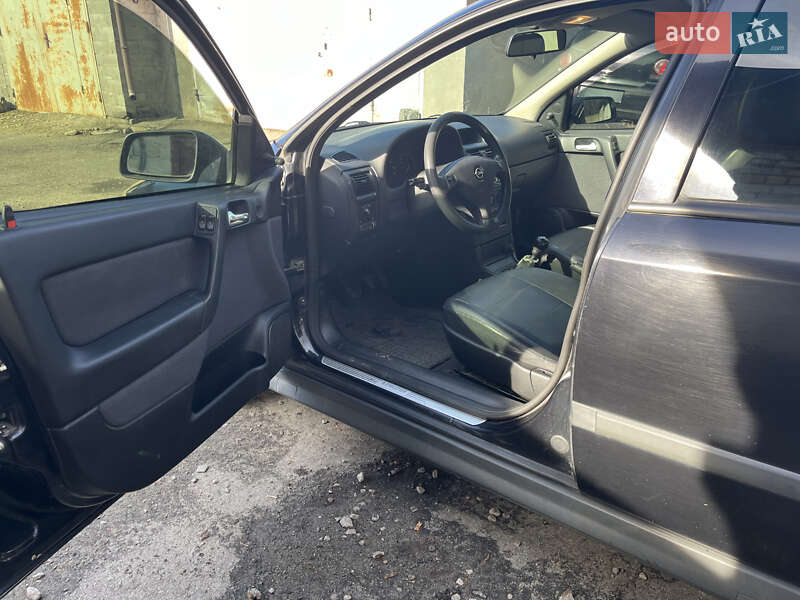 Седан Opel Astra 2003 в Києві
