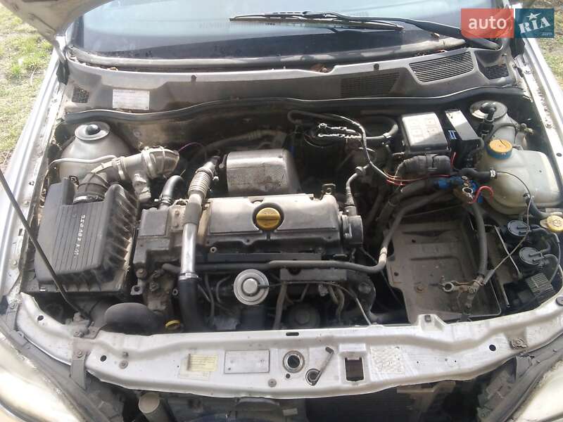 Универсал Opel Astra 1999 в Черновцах