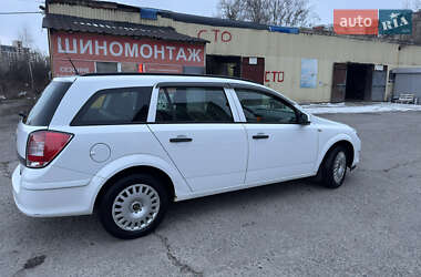 Универсал Opel Astra 2009 в Киеве