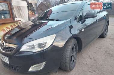 Універсал Opel Astra 2011 в 
