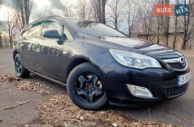 Універсал Opel Astra 2011 в 