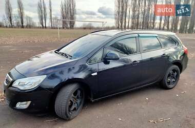 Універсал Opel Astra 2011 в 