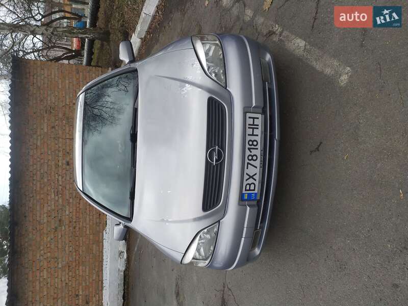 Седан Opel Astra 2001 в Шепетівці