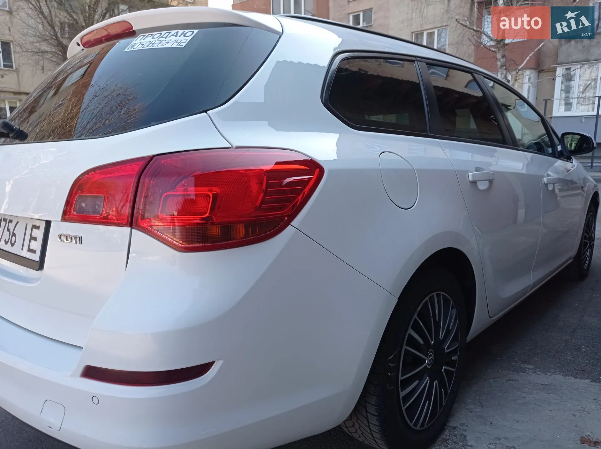 2011 Opel Astra - мініатюра 9