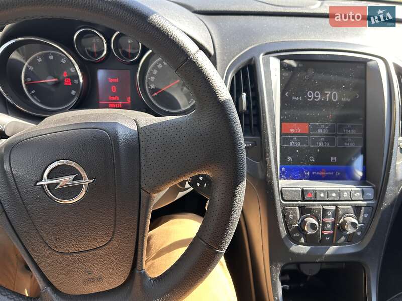 Хетчбек Opel Astra 2011 в Каневі