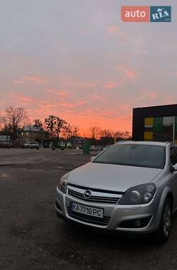 Универсал Opel Astra 2009 в Киеве