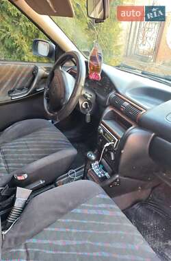 Универсал Opel Astra 1996 в 