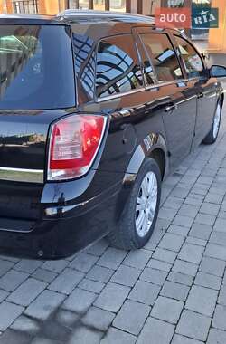 Универсал Opel Astra 2009 в 